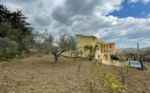 Villa in vendita di grande metratura