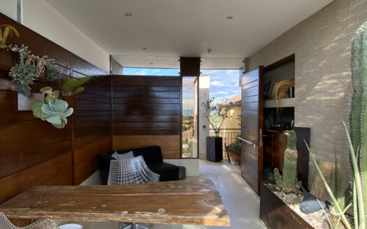 Attico nella centralissima via di San Leone